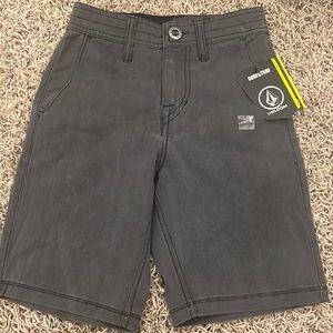Boys volcom shorts NWT